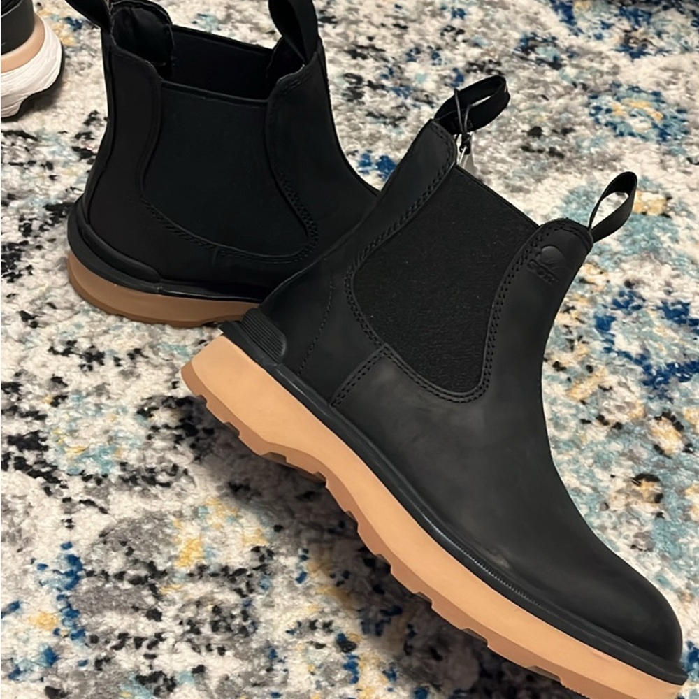 Sorel size 6